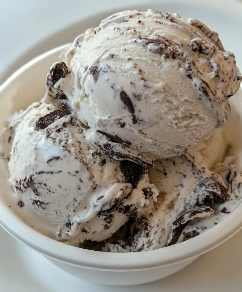 Cookies And Cream Ice Cream (No Churn)