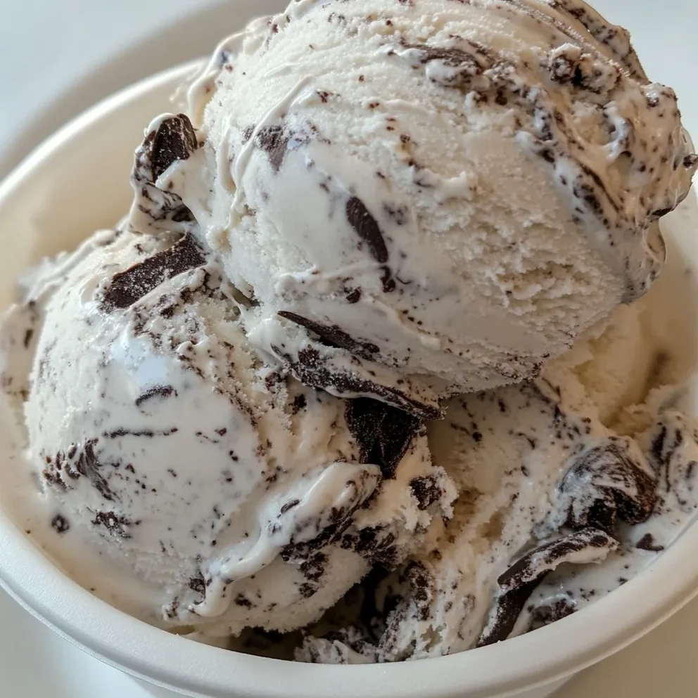 Cookies And Cream Ice Cream (No Churn)