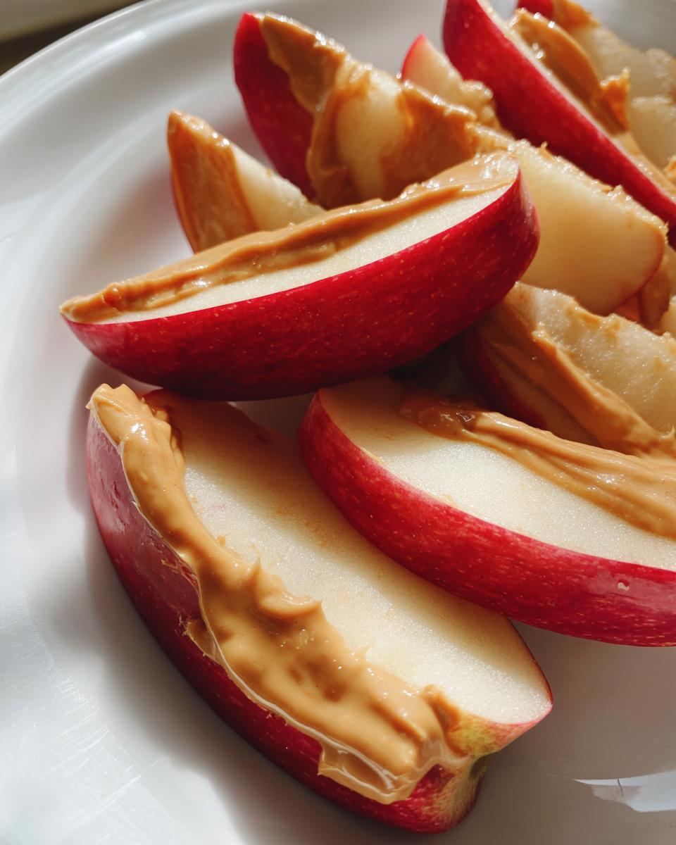 Apple Slices with Peanut Butter - detail 1